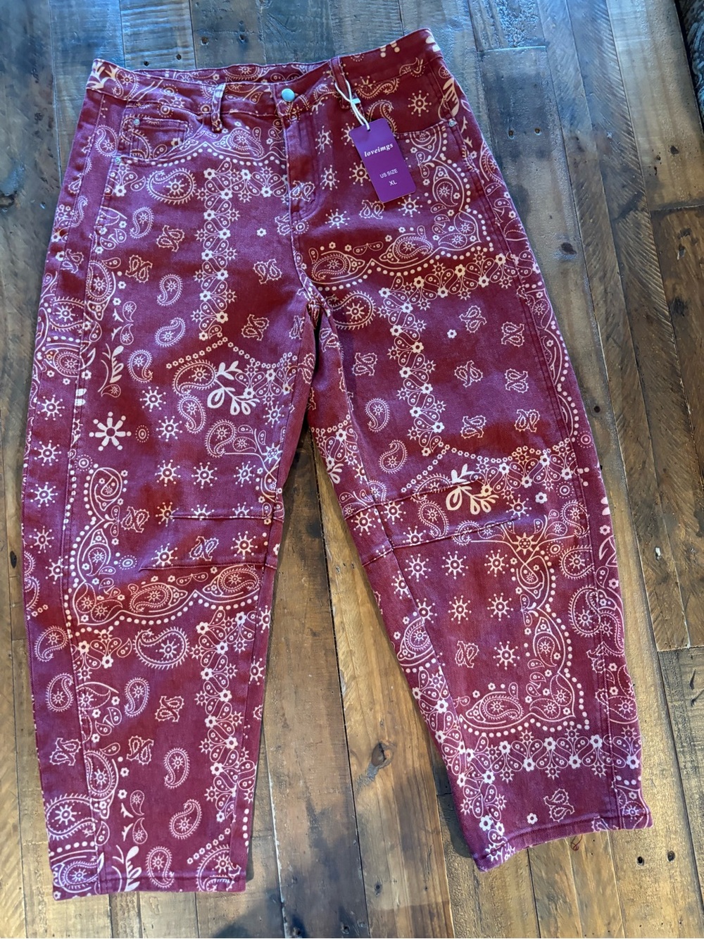 BARREL STYLE JEANS with Bandana Print Cropped Jeans in Wine Red